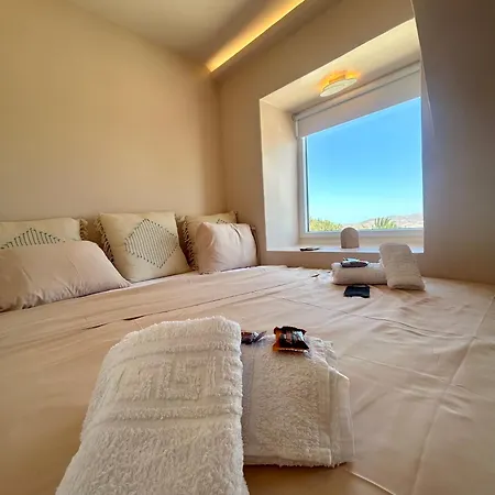 Dom wakacyjny Myconian - 7 Min From Chora -center - 35sqm - Sunset - Secured Free Parking - Elenas Hospitality -